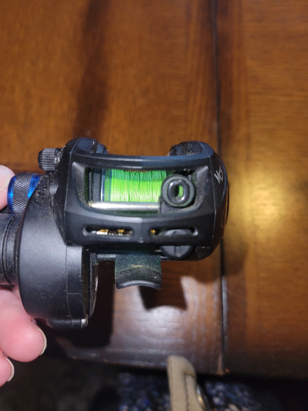 Lew's American Hero Baitcasting Reel in Gunmetal and Blue - Picture 5 of 7